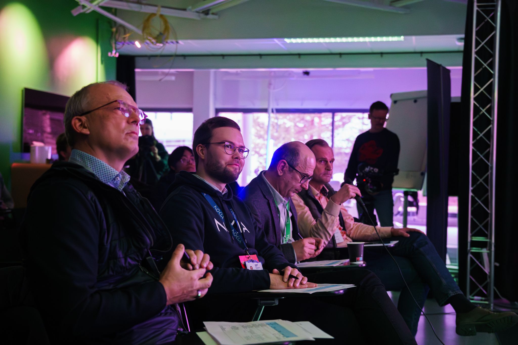 Nokia mentor and jury Lauri Alho participates in the Unbreakable Connectivity Hackathon at Nokia Headquarters, where teams developed solutions using the Nokia Network as Code platform in live Telia Sirius 5G network.